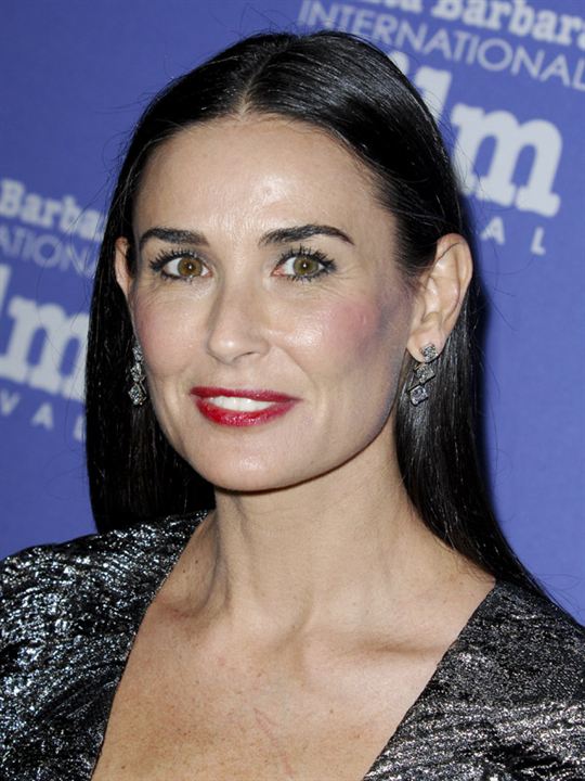 Demi Moore; Roswell, New Mexico, ABD doğumlu Demi Gene Guynes olarak da bilinen Amerikalı oyuncu, yapımcı
