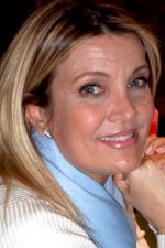 Derya Baykal; Ankara, Türkiye doğumlu Türk oyuncu