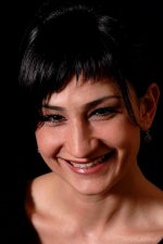 Devin Özgür Çınar; Zonguldak, Türkiye doğumlu Türk oyuncu