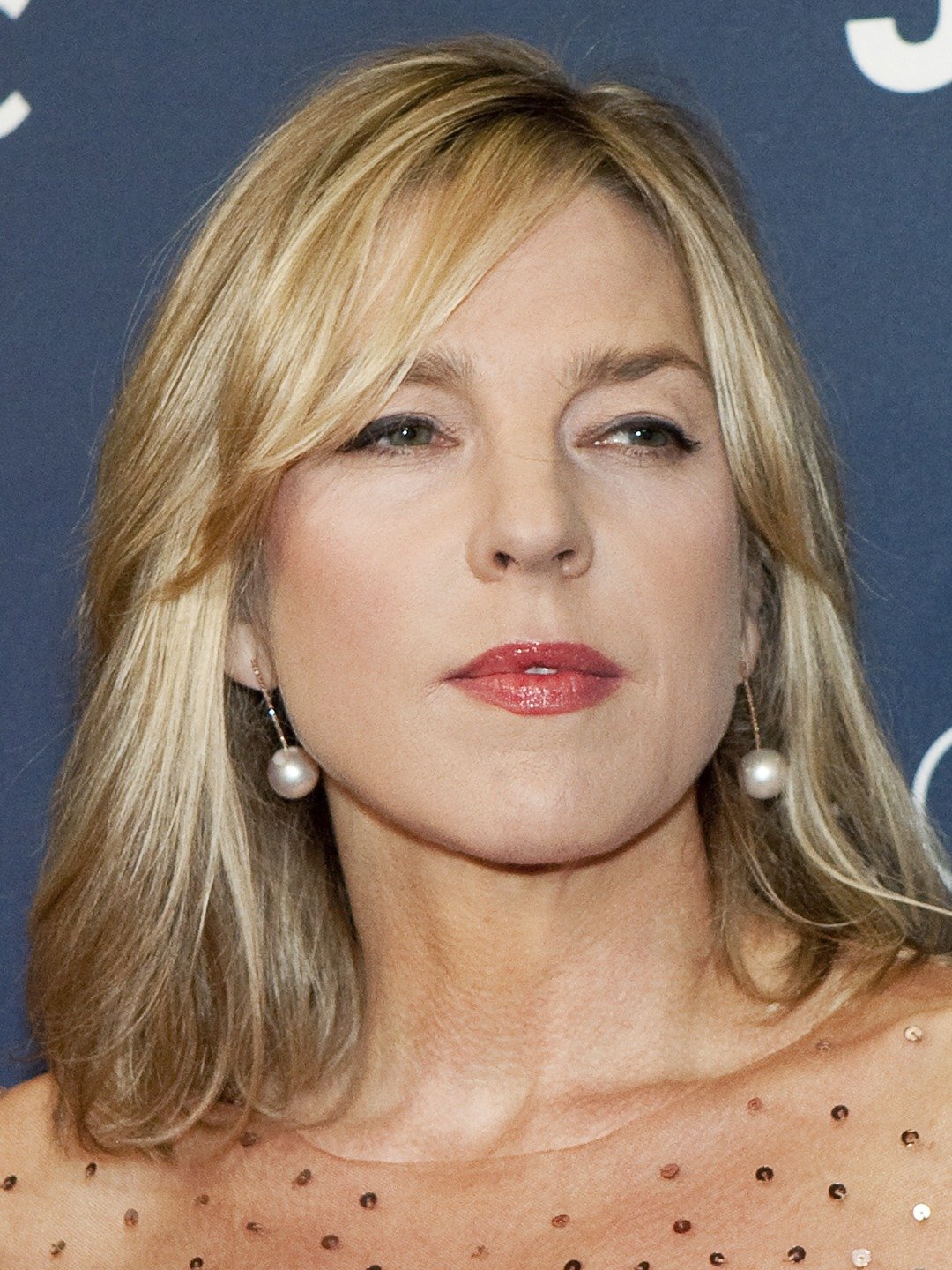 Diana Krall; Nanaimo,Britanya Kolumbiyası,Kanada doğumlu Diana Jean Krall olarak da bilinen Kanadalıcaz piyanisti, şarkıcıoyuncu