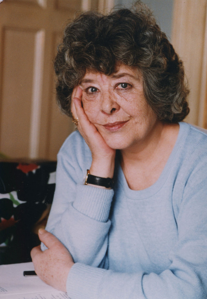 Diana Wynne Jones; İngiltere doğumlu İngiliz  yazar