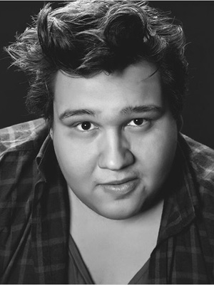 Doğa Konakoğlu; İstanbul, Türkiye doğumlu Türk oyuncu