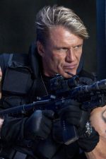 Dolph Lundgren; Stokholm,İsveç doğumlu Hans Lundgren olarak da bilinen İsveçlidövüş sanatçısıoyuncu, idari yapımcı, yapımcı, yönetmen
