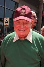 Don Rickles; Donald Jay Rickles olarak da bilinen Amerikalı oyuncu, seslendirme sanatçısı