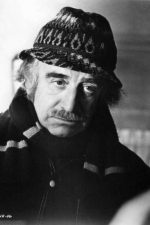 Don Siegel; Donald Siegel  olarak da bilinen Amerikalı yönetmen, oyuncu, yapımcı