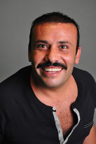 Ebubekir Öztürk; İstanbul, Türkiye doğumlu Türk oyuncu