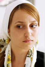 Ece Yentür; Germencik, Aydın, Türkiye doğumlu Türk oyuncu