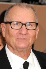 Ed O'Neill; Youngstown, Ohio, ABD doğumlu Edward Leonard O’Neill olarak da bilinen Amerikalı oyuncu, seslendirme sanatçısı