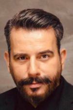 Edis İlhan; Fatih, İstanbul, Türkiye doğumlu Türk müzisyen