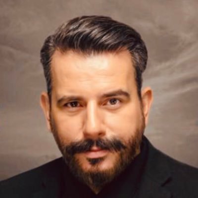 Edis İlhan; Fatih, İstanbul, Türkiye doğumlu Türk müzisyen