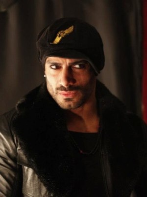 Barış Bulut; Elazığ, Türkiye doğumlu Türk oyuncu