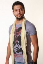 Emre Canpolat; İstanbul, Türkiye doğumlu Türk oyuncu