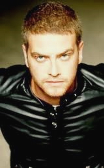 Engin Öztürk; Eskişehir, Türkiye doğumlu Türk oyuncu, kurgucu, genel yayın yönetmeni