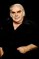 Enis Fosforoğlu; İstanbul, Türkiye doğumlu Türk oyuncu