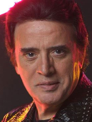 Erol Büyükburç; Adana, Türkiye doğumlu Türk oyuncu, besteci