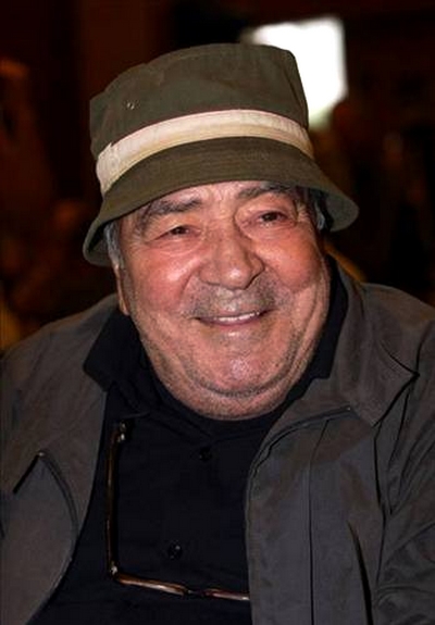 Erol Günaydın; Akçaabat, Trabzon, Türkiye doğumlu Türk oyuncu