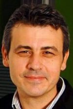 Ersan Özer; Hadımköy, Arnavutköy, İstanbul, Türkiye doğumlu Türk senarist, yönetmen