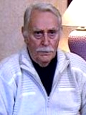 Eşref Kolçak; İspir, Erzurum, Türkiye doğumlu Türk oyuncu