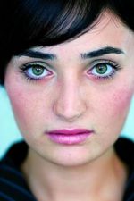 Fadik Sevin Atasoy; Ankara, Türkiye doğumlu Türk oyuncu