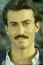 Faruk Peker; İstanbul, Türkiye doğumlu Türk oyuncu, senarist