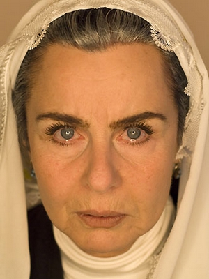 Fatma Girik; İstanbul, Türkiye doğumlu Türk oyuncu, yapımcı, senarist