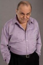 Ferdi Merter; İstanbul, Türkiye doğumlu Türk oyuncu, senarist, seslendirme sanatçısı, yazar, yönetmen