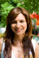 Feride Çetin; İstanbul, Türkiye doğumlu Türk oyuncu