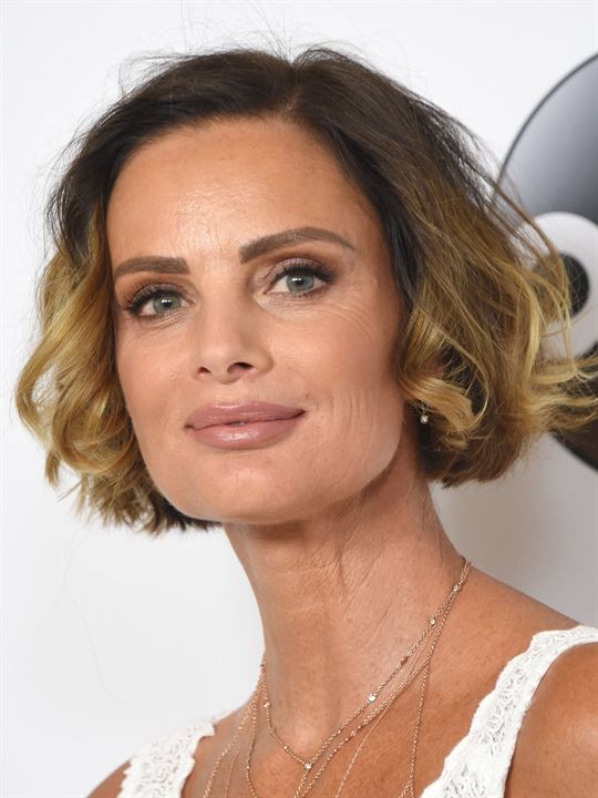 Gabrielle Anwar; Laleham,Surrey,İngiltere doğumlu İngiliz  oyuncu, ortak yapımcı