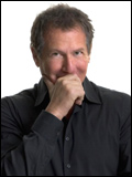 Garry Shandling; Garry Emmanuel Shandling olarak da bilinen Amerikalı oyuncu, idari yapımcı, senarist, yönetmen