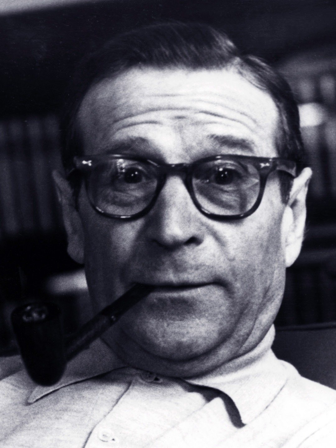 Georges Simenon; Liège, Belçika doğumlu Belçikalı yazar, senarist