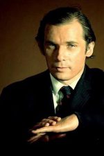 Glenn Gould; Toronto,Ontario,Kanada doğumlu Kanadalıpiyanistbesteci, oyuncu