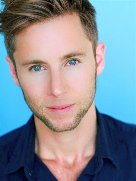 Greg Cipes; Coral Springs, Florida, ABD doğumlu Amerikalı komedyen oyuncu, seslendirme sanatçısı