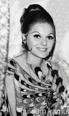 Gülsüm Kamu; Sürmene, Trabzon, Türkiye doğumlu Türk oyuncu