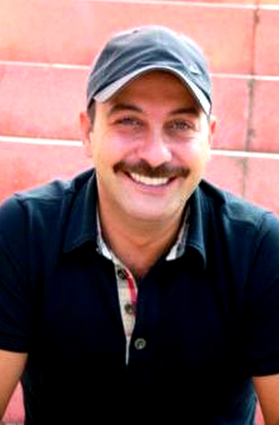 Hakan Yılmaz; Rize, Türkiye doğumlu Türk oyuncu