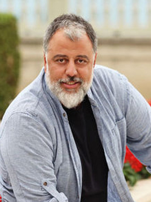 Hamdi Alkan; Antakya, Hatay, Türkiye doğumlu Türk yönetmen, oyuncu, yapımcı