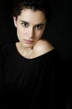 Hande Doğandemir; Ankara, Türkiye doğumlu Türk oyuncu