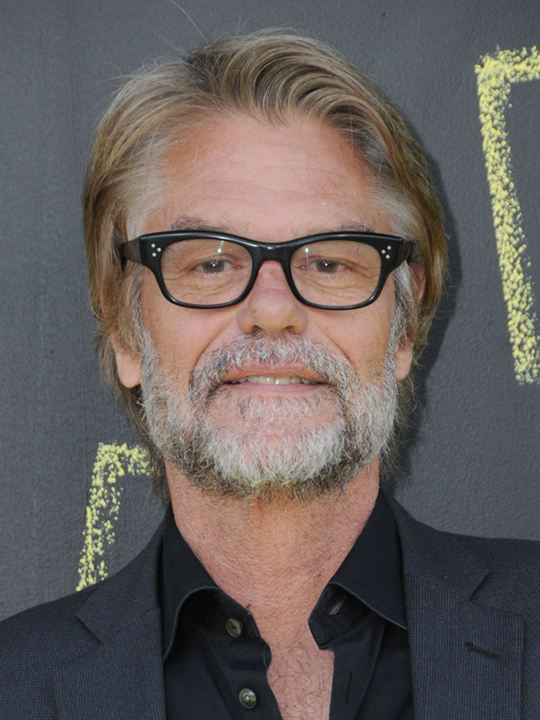 Harry Hamlin; Pasadena, Los Angeles, Kaliforniya, ABD doğumlu Amerikalı oyuncu