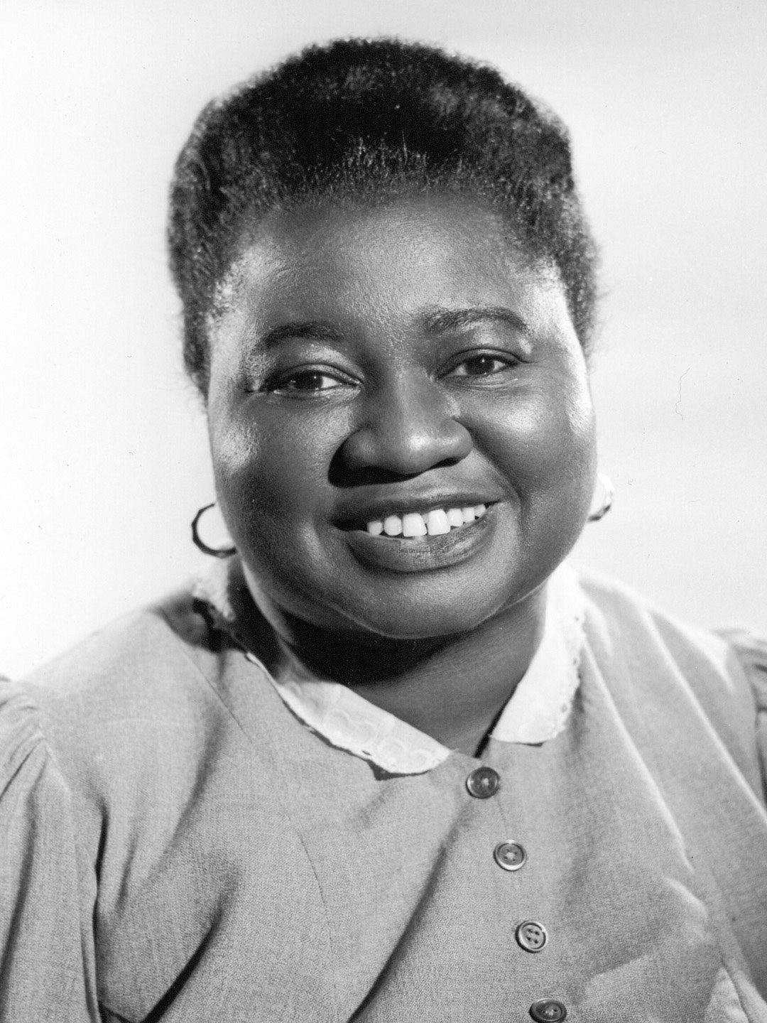 Hattie McDaniel; Wichita, Sedgwick, Kansas, ABD doğumlu Amerikalı oyuncu