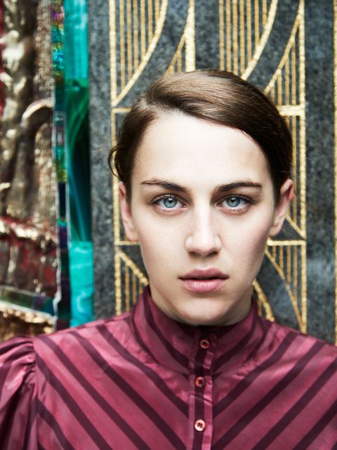 Josephine Bloéb; İnnsbruck, Tirol, Avusturya doğumlu Amerikalı oyuncu