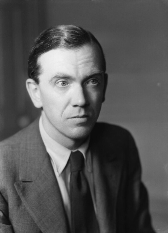 Graham Greene; Berkhamsted,Hertfordshire,İngiltere doğumlu İngiliz  yazar, senarist, oyuncu