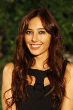 Huban Öztoprak; İstanbul, Türkiye doğumlu Türk oyuncu