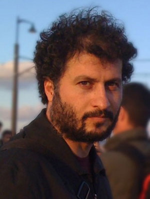 Hüseyin Karabey; Türk yönetmen, senarist, yapımcı