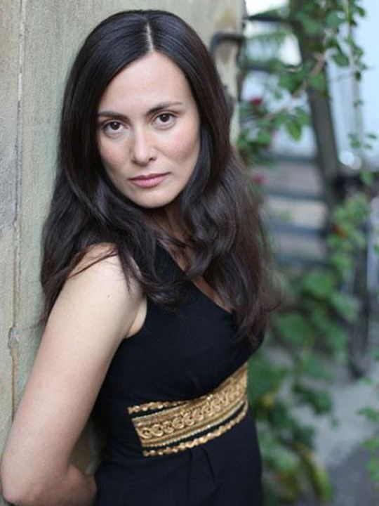 Idil Üner; Berlin, Almanya doğumlu Alman oyuncu