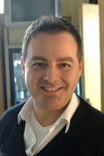 Iginio Straffi; Gualdo, Macerata, İtalya doğumlu İtalyan senarist, yönetmen, yapımcı, animatör