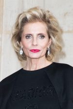 Isabella Ferrari; Ponte dell'Olio, Piacenza, İtalya doğumlu Isabella Fogliazza olarak da bilinen İtalyan oyuncu