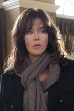 Isabelle Adjani; Paris, Fransa doğumlu Isabelle Yasmine Adjani olarak da bilinen Fransız şarkıcı, oyuncu