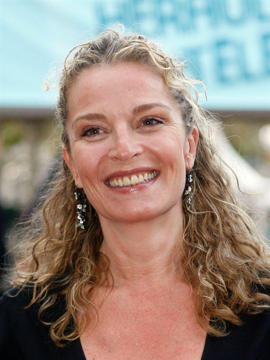 Isabelle Renauld; Saint-Malo, Ille-et-Vilaine, Fransa doğumlu Fransız oyuncu