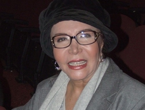 İlkay Saran; Antalya, Türkiye doğumlu Nedime Akkaya olarak da bilinen Türk oyuncu