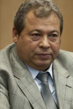 İlyas İlbey; Kastamonu, Türkiye doğumlu Türk oyuncu, yönetmen