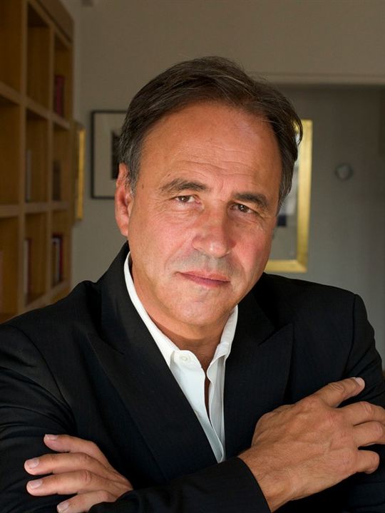Anthony Horowitz; Londra,İngiltere doğumlu İngiliz  senarist, creator/showrunner, yazar